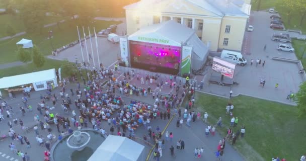 Folk Festar Och Dansar Musikfestival Amazing Green Park — Stockvideo