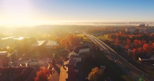 Imagens Aéreas Folhagem Pequena Cidade Estónia Pôr Sol — Vídeo de Stock