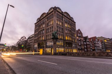 Hamburg, Almanya 'da akşam manzarası 