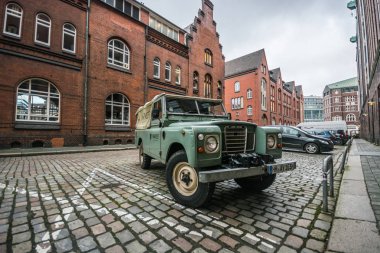 Hamburg, Almanya - 25 Aralık 2017: Hamburg'un ünlü depo bölgesi Speicherstad. Bugün Speicherstadt UNESCO dünya mirası.