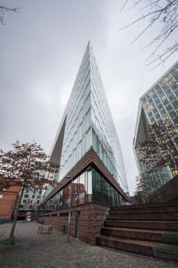 Hamburg, Almanya - 25 Aralık 2017: Büyük modern binalar. Der Spiegel yayınevi Hamburg, Almanya.