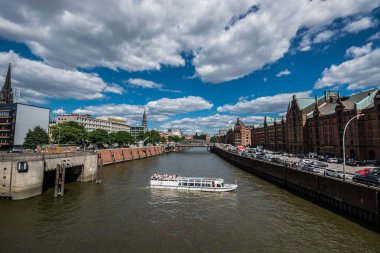 Hamburg, Almanya - 30 Haziran 2018: Hamburg'un Depo bölgesi (Speicherstadt), Almanya. 