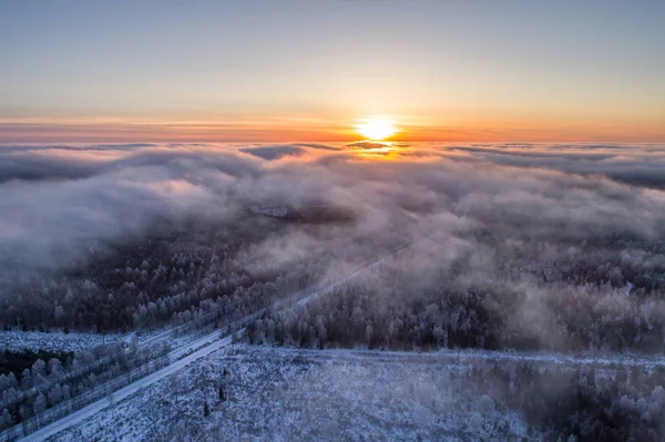 Vue Aérienne Des Nuages Dessus Forêt Coucher Soleil Paysage Hivernal — Photo