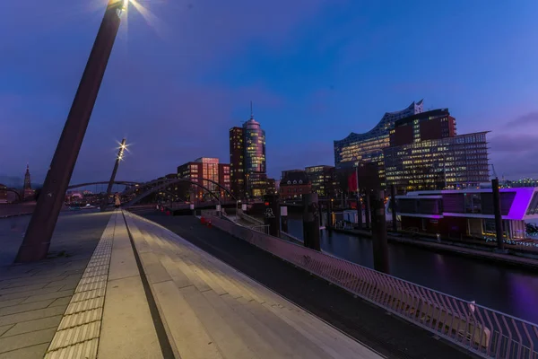 Város Skyline Éjjel Kilátás Kikötő Kerület Hamburg Németország — Stock Fotó