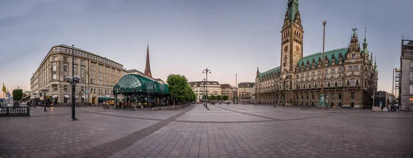 ハンブルク ドイツ 2018 ハンブルク市庁舎は ハンブルクの自由とハンザの都市の地方自治体の座席です ドイツ — ストック写真