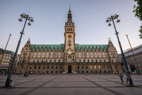 Hamburg Deutschland Juli 2018 Das Hamburger Rathaus Ist Sitz Der — Stockfoto