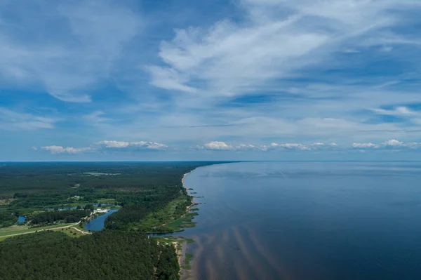 Εναέρια Θέα Της Γαλάζιας Λίμνης Και Της Αμμουδερης Ακτής Τοπίο — Φωτογραφία Αρχείου