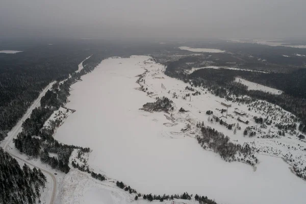 Вид Повітря Озеро Вкрите Снігом Лісовий — стокове фото