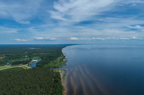 Flygvy Över Blue Lake Och Sandy Beach Coast Naturlandskap — Stockfoto