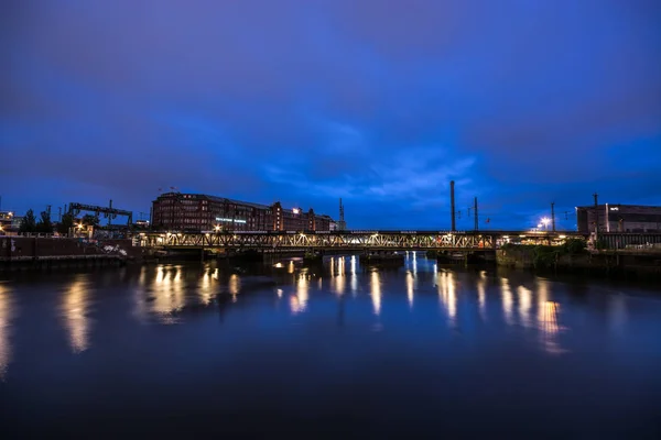 Hamburg Almanya Temmuz 2018 Hamburg Depo Bölgesi Speicherstadt Geceleri Yağmurdan — Stok fotoğraf