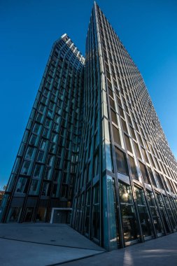 Hamburg, Almanya-Temmuz 03, 2018: Tanzende Tuerme (anlam dans kuleleri) Reeperbahn St Pauli gökdelen Hadi Teherani BRT Architects tarafından tasarlanan. 