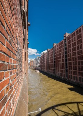 Hamburg, Almanya - 30 Haziran 2018: Hamburg'un Depo bölgesi (Speicherstadt), Almanya. 