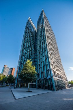 Hamburg, Almanya-Temmuz 03, 2018: Tanzende Tuerme (anlam dans kuleleri) Reeperbahn St Pauli gökdelen Hadi Teherani BRT Architects tarafından tasarlanan. 