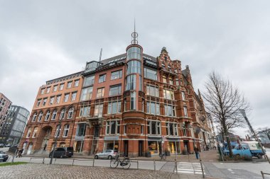 Hamburg, Almanya - 25 Aralık 2017: Hamburg'un ünlü depo bölgesi Speicherstad. Bugün Speicherstadt UNESCO dünya mirası.