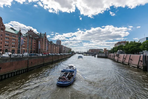 Hamburg Germania Giugno 2018 Magazzino Amburgo Speicherstadt Barche Crociera — Foto Stock