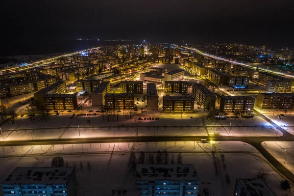 Flygplatsutsikt Över Staden Natten Vinterlandskap — Stockfoto