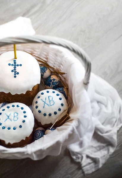 Paskalya kek (Geleneksel pişirme Paskalya, Paskalya sepeti)