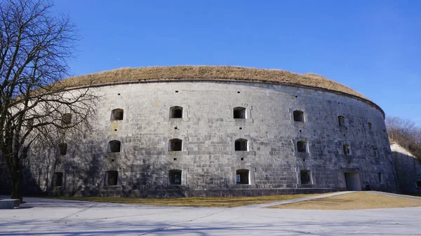 Tuna üzerinde gün batımı