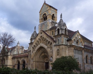 Vajdahunyad Kalesi 'nde jak Chapel-Gotik kilise.
