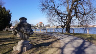 tata, Macaristan'ın güneşli bir yaz günü kalede