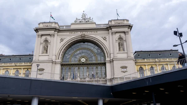 Budapeşte, Macaristan 03 15 2019 . Keleti Tren İstasyonu Budapeşte'nin en işlek tren istasyonudur — Stok fotoğraf