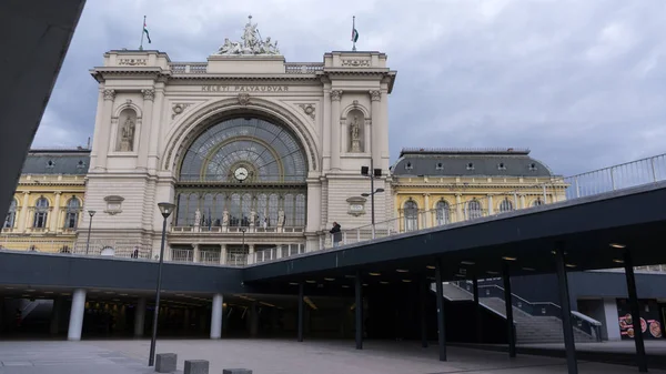 Budapeşte, Macaristan 03 15 2019 . Keleti Tren İstasyonu Budapeşte'nin en işlek tren istasyonudur — Stok fotoğraf