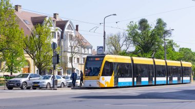 Debrecen Macaristan 04 19 2019 Tramvay Debrecen geçer