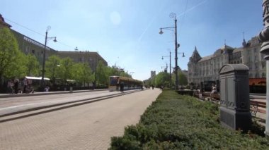 Debrecen Macaristan 04 19 2019 tramvay numarası iki Debrecen bırakır