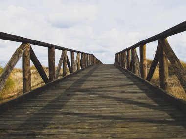 wooden road to the horizon