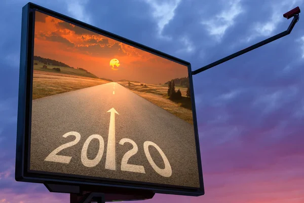 2020 Πινακίδα Ειδυλλιακή Ανοιχτό Δρόμο Ενάντια Στον Ήλιο Ρύθμιση Προς — Φωτογραφία Αρχείου