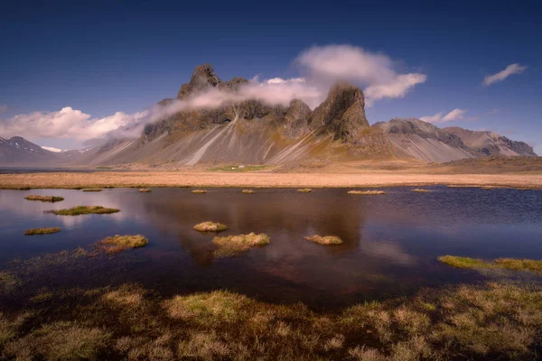 Island Landschaft Foto Von Eystrahorn Beeindruckende Berge Schönen Idyllischen Tag — Stockfoto