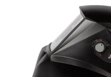 Beyaz arka planda kaynak yapmak için siyah maske, yandan görünüm.