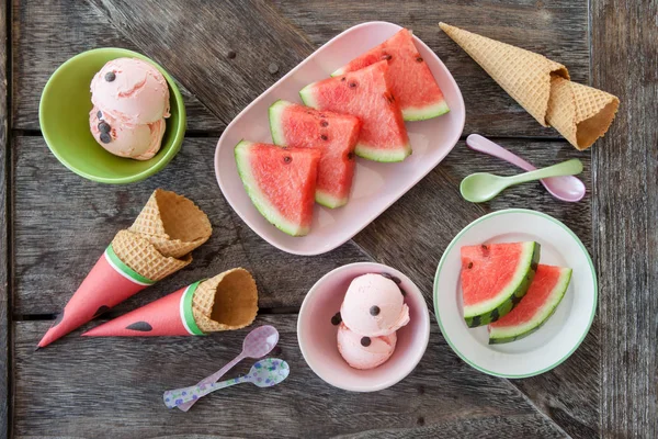Scoops Water Melon Ice Cream Waffle Cones — Stock Photo, Image