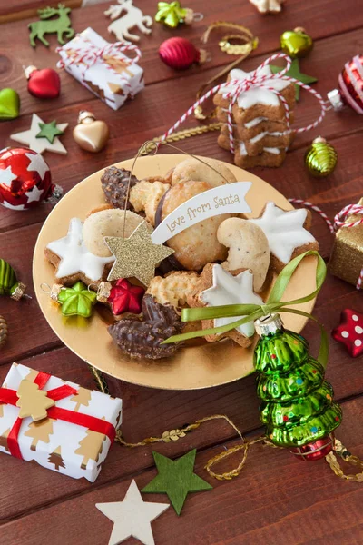 Biscoitos Deliciosos Decorações Alegres Para Feliz Natal — Fotografia de Stock