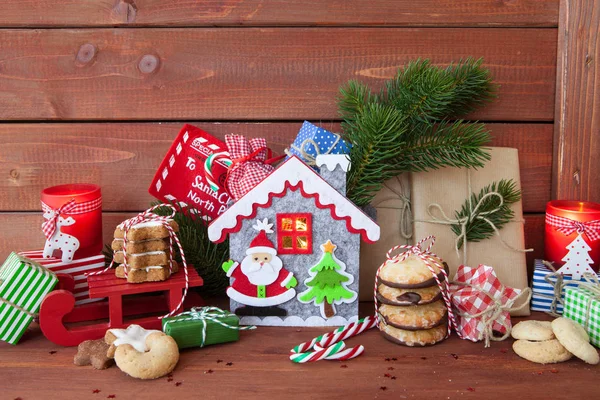 Coloridos Pequeños Regalos Golosinas Para Una Feliz Navidad — Foto de Stock