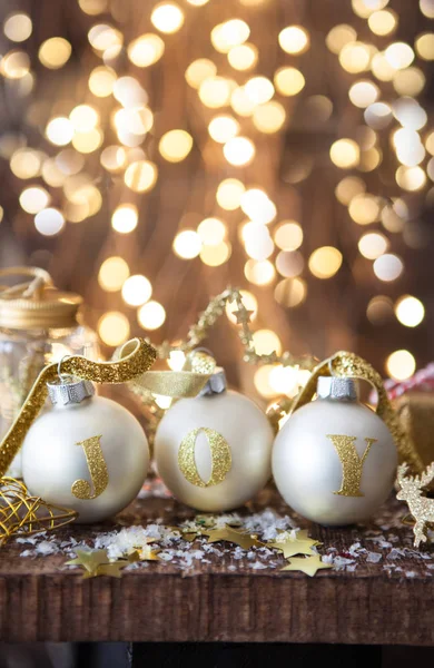 Decorazioni Festive Con Palline Natale Davanti Luci Allegre — Foto Stock