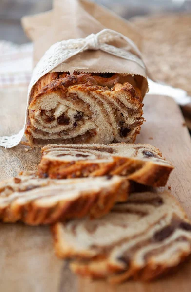 Braided Cake Nut Raisin Filling — Stock Photo, Image