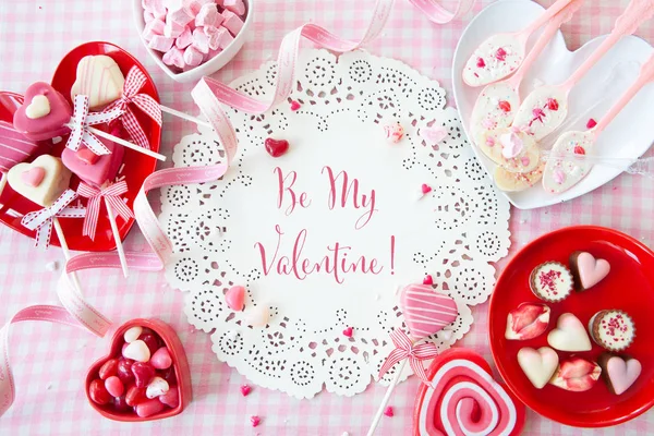 Deliciosos Dulces Chocolates Forma Corazón Rosa — Foto de Stock