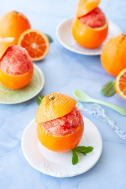 Turuncu şerbetler serinletici