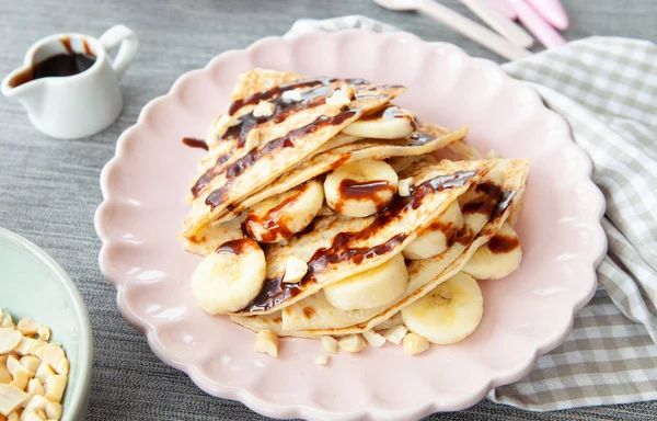 Delicious pancakes with fresh banana — Stock Photo, Image