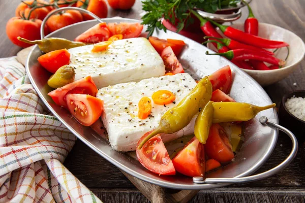 Sýr feta s rajčaty — Stock fotografie