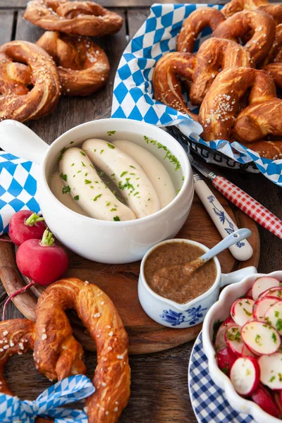 Crispy baked soft pretzels — Stock Photo, Image