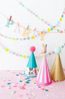 renkli parti'den aksesuarlar