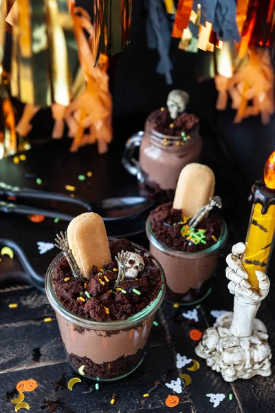Skremmende dessert til Halloween. – stockfoto