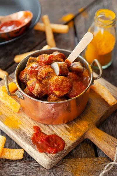 Bratwurst Delicios Sos Picant Roșii Curry — Fotografie, imagine de stoc