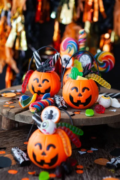 Colorful Halloween Candy Little Smiling Pumpkin Baskets — Stock Photo, Image