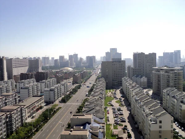  ORDOS (Çin executive, Pinyin: ' rdus, Mong. Ordus.SVG Ordos) İç Moğolistan Özerk Bölgesi (Prc şehir kuzeyinde).                              