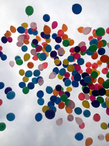 Festival jel renkli toplar