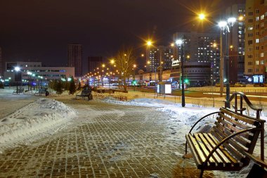      gece şehrin sıcak ışıkları