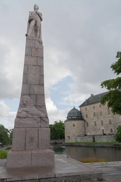 로브로 스웨덴 2019 로브로 기념비와 파편으로 건축하는 — 스톡 사진